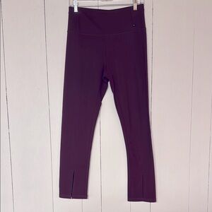 Marika Burgundy Leggings